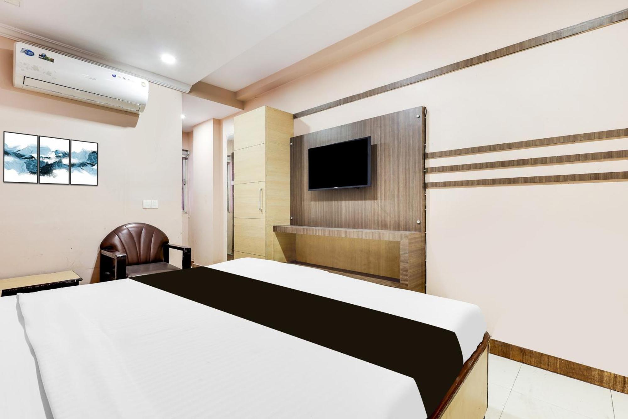 Hotel O Port Road Near Poorna Market Visakhapatnam Esterno foto